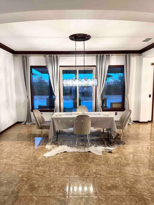 Luxury Mansion House Villa Elk Grove Exterior photo