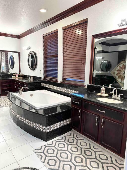 Luxury Mansion House Villa Elk Grove Exterior photo